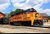 EMD GP38 - coloring?!-7095.1393652206.jpg