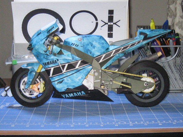 yamaha M1 blue flames recolor right