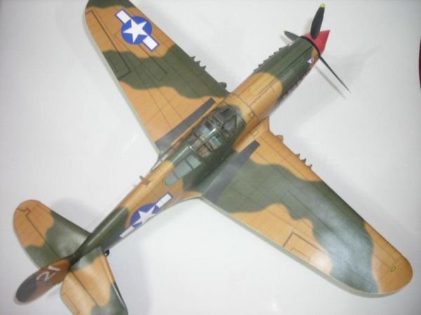 P-40 Kittyhawk  ModelArt 1/33